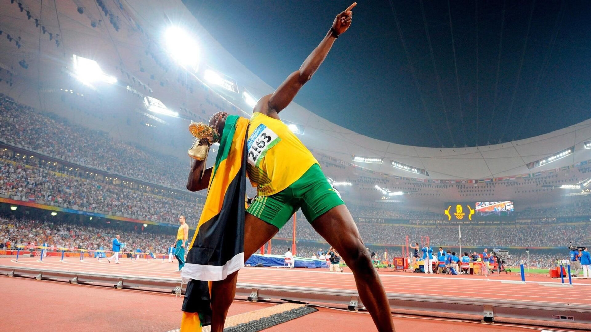张雨霏展示赛前热身动作被点赞，张雨霏参赛项目