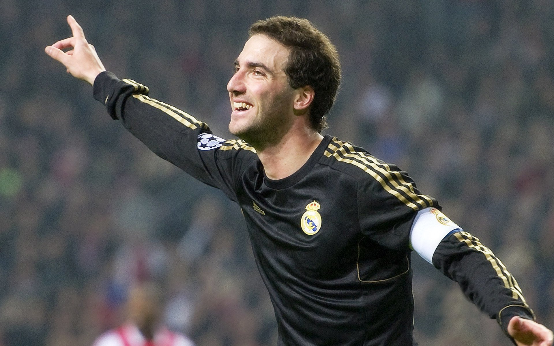 帕金斯挑战强敌不落下风，帕金斯厉害吗